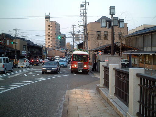 写真(91) /busstop/gazo512/gazo20030315/hashibacho4-4411b.jpg