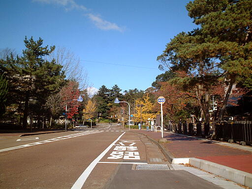 写真(88) /busstop/gazo512/gazo20031123/marunouchi1-7013b.jpg