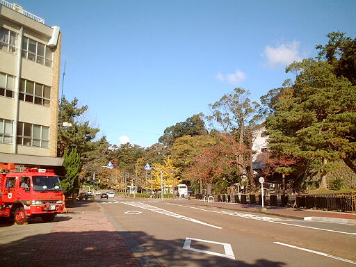 写真(89) /busstop/gazo512/gazo20031123/marunouchi1-7018c.jpg