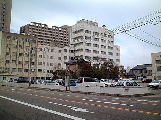 写真(82) /busstop/gazo512/gazo20040228/honmachi1-7873c.jpg