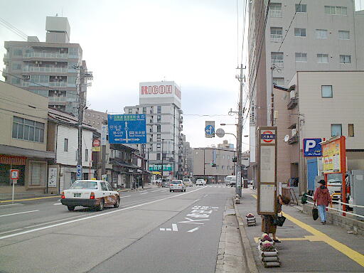 写真(81) /busstop/gazo512/gazo20040228/rokumaimachi3-7889b.jpg