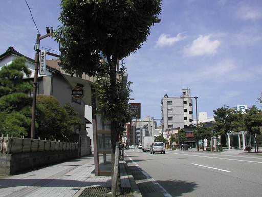 写真(80) /busstop/gazo512/gazo20040821/shintatemachi1-8210844a.jpg