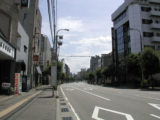 写真(80) /busstop/gazo512/gazo20040821/shintatemachi2-8210848a.jpg