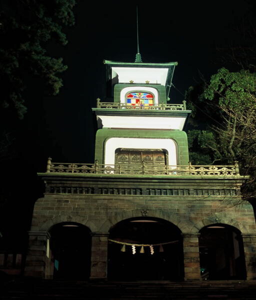 尾山神社(神門・本殿・東門) の写真(88) 2001年00月00日