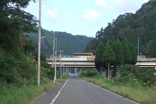 北陸自動車道をくぐる の写真(82) 2006年09月23日