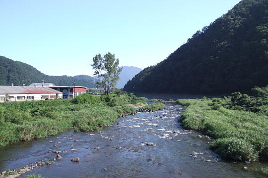 ＪＲ湯尾駅の近くの川 の写真(85) 2007年08月12日