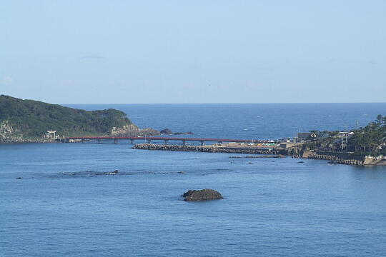 東尋坊から見た雄島 の写真(82) 2006年09月03日