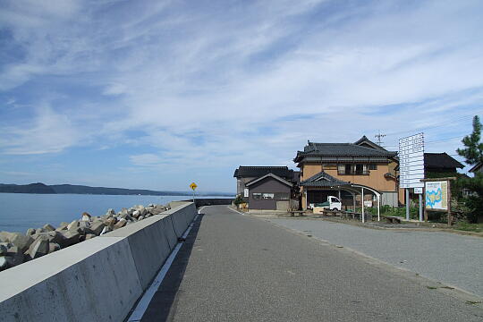 能登島の宿泊施設の案内看板（母ケ浦口） の写真(83) 2007年09月15日