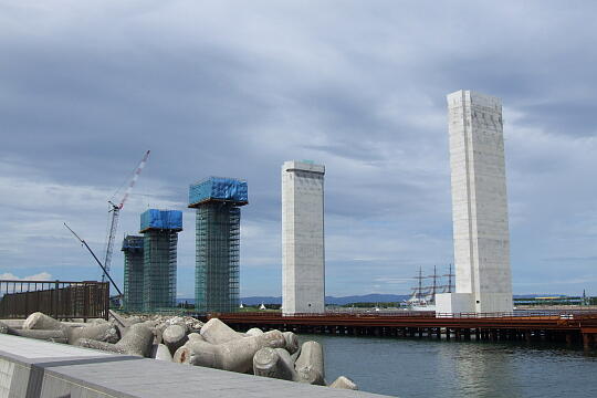 新湊大橋（臨港道路富山新港東西線）(建設中) の写真(86) 2007年09月17日