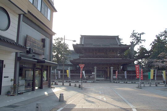 〔城端〕善徳寺前の道路 の写真(86) 2008年04月06日