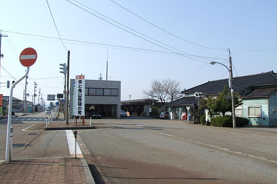 〔城端〕ＪＲ城端駅 の写真(86) 2008年04月06日